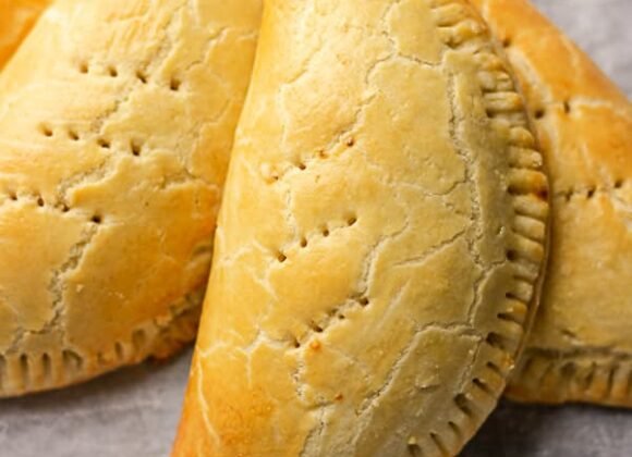 Nigerian Meat Pie Recipe (87p per meat pie) meat pie
